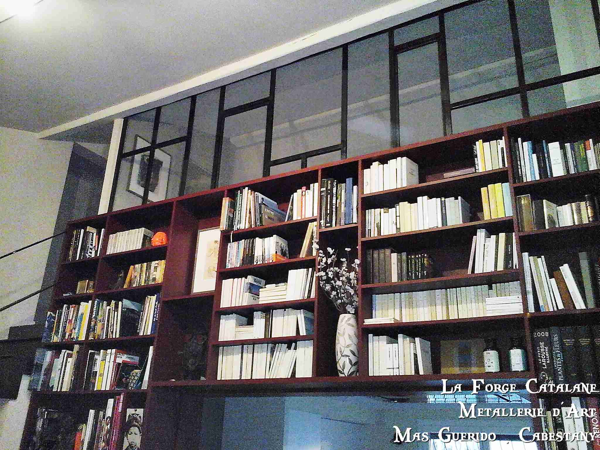 verriere bibliotheque escalier double limon cremaillere forge catalane.jpg